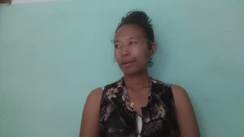 Snapshot of noellah chatting on 03-06-25, 05:24 noellah online show from 03-06-25, 05:24