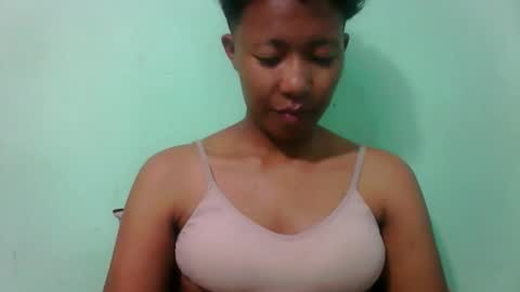 Snapshot of noellah chatting on 09-17-25, 06:53 noellah online show from 09-17-25, 06:53