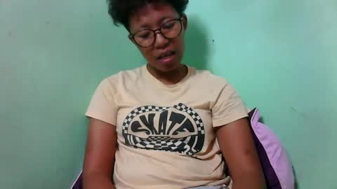 Snapshot of noellah chatting on 10-15-25, 08:03 noellah online show from 10-15-25, 08:03