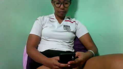 Snapshot of noellah chatting on 10-16-25, 05:19 noellah online show from 10-16-25, 05:19