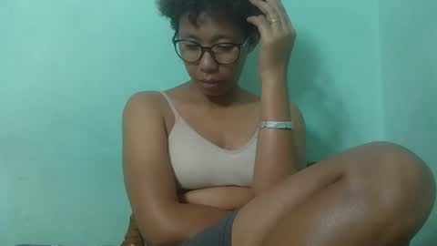 Snapshot of noellah chatting on 12-04-25, 07:39 noellah online show from 12-04-25, 07:39