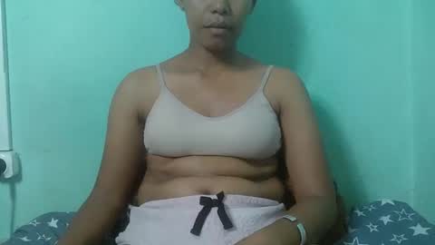 Snapshot of noellah chatting on 12-05-25, 08:05 noellah online show from 12-05-25, 08:05