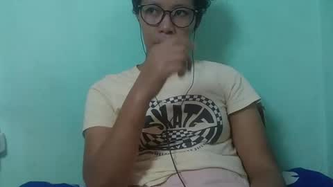 Snapshot of noellah chatting on 12-15-25, 08:07 noellah online show from 12-15-25, 08:07