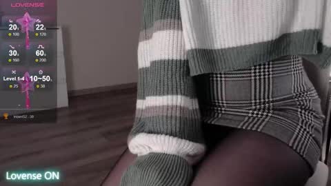 noelleneptune online show from 12-16-25, 08:36