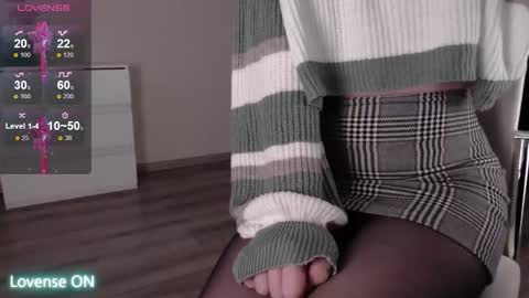 Snapshot of noelleneptune chatting on 01-19-26, 11:47 noelleneptune online show from 01-19-26, 11:47