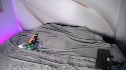 Snapshot of noelleruby chatting on 03-04-26, 03:23 RUBY online show from 03-04-26, 03:23