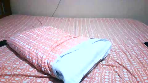 Snapshot of nofacebaby_ chatting on 11-08-25, 03:39 nofacebaby_ online show from 11-08-25, 03:39