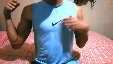 Snapshot of nofacebaby_ chatting on 11-25-25, 01:05 nofacebaby_ online show from 11-25-25, 01:05