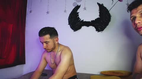 noha_and_iam1 online show from 04-19-26, 11:31