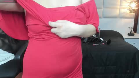  Nohemi   online show from 09-23-25, 07:50