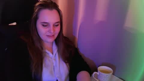 noir_ember_ online show from 10-28-25, 02:20