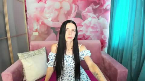 Snapshot of noirdiva chatting on 07-07-26, 07:34 NoirDiva online show from 07-07-26, 07:34
