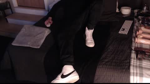 Snapshot of nojoke22 chatting on 12-20-25, 10:11 Nojoke online show from 12-20-25, 10:11