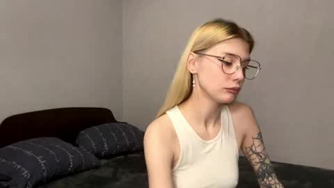 Sofia online show from 05-13-26, 01:30