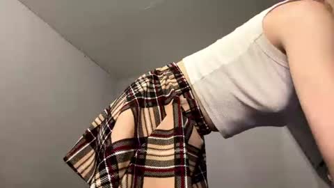 Snapshot of nolabussing chatting on 07-14-26, 10:21 Sofia online show from 07-14-26, 10:21