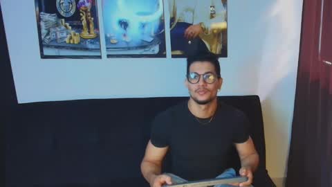 Snapshot of nolan_joness chatting on 11-20-25, 01:55 Im Nolan online show from 11-20-25, 01:55