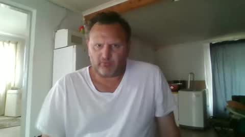 Nollie online show from 10-27-25, 11:25