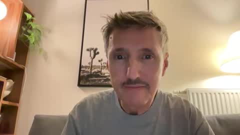 Snapshot of nolo34 chatting on 12-15-25, 04:33 nolo34 online show from 12-15-25, 04:33