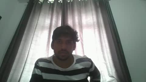 Snapshot of nomaii246 chatting on 10-11-25, 11:53 nomaii246 online show from 10-11-25, 11:53