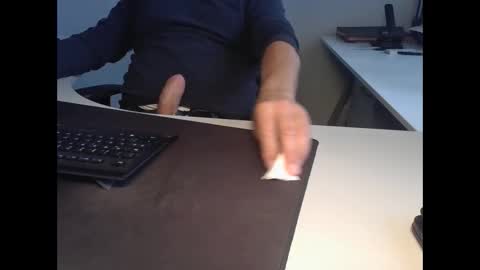 Snapshot of nonsequiture chatting on 10-12-25, 08:57 Ralle online show from 10-12-25, 08:57