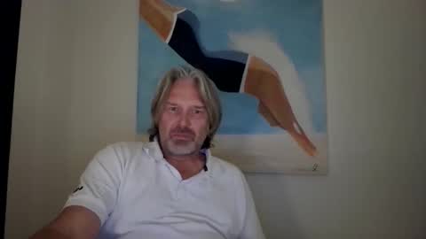 Snapshot of nonsequiture chatting on 10-24-25, 09:00 Ralle online show from 10-24-25, 09:00