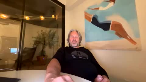 Snapshot of nonsequiture chatting on 10-27-25, 08:13 Ralle online show from 10-27-25, 08:13