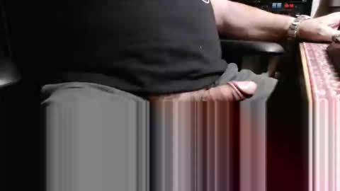 Snapshot of nopantbsx chatting on 02-01-26, 05:11 The Best Ever online show from 02-01-26, 05:11