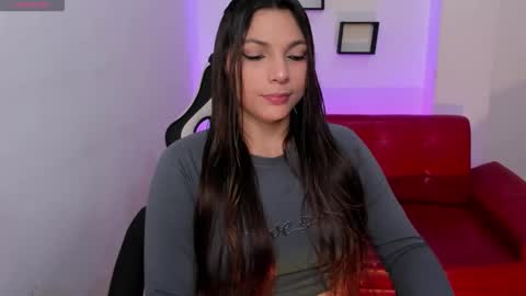 Nora online show from 12-19-25, 03:24