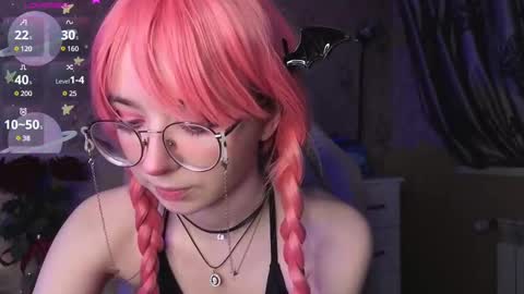 Snapshot of nora_failure chatting on 02-18-25, 11:44 Nora Failure online show from 02-18-25, 11:44