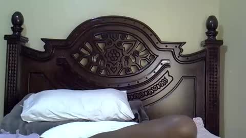 norah_pure online show from 10-12-25, 09:03