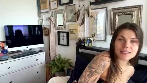 Nordic Belle online show from 06-02-26, 03:03
