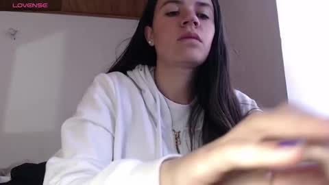 noreen_ online show from 11-23-25, 02:39