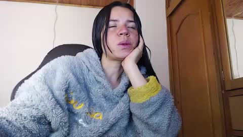 noreen_ online show from 04-15-26, 06:04