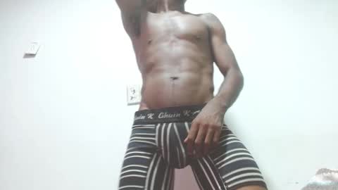 Snapshot of noreno9159 chatting on 11-16-25, 05:35 noreno9159 online show from 11-16-25, 05:35