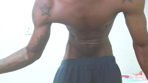 Snapshot of noreno9159 chatting on 11-19-25, 04:01 noreno9159 online show from 11-19-25, 04:01