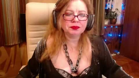 miss Tress online show from 11-15-25, 11:54