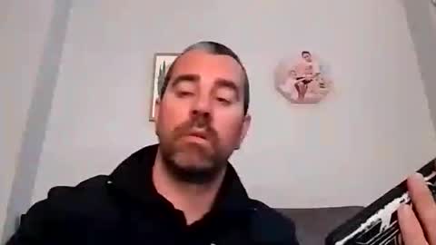 Snapshot of normalito42 chatting on 03-26-26, 12:33 NORMALITO online show from 03-26-26, 12:33