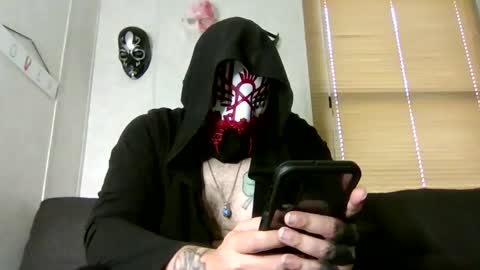 norsirish online show from 10-31-25, 03:02