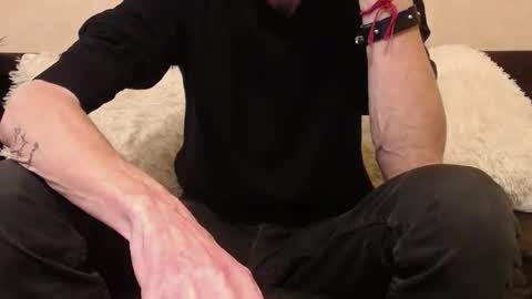 nosaintswhitoutsinners online show from 01-01-25, 04:18