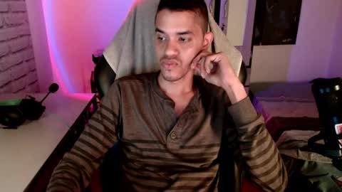 not4work online show from 04-07-26, 01:39