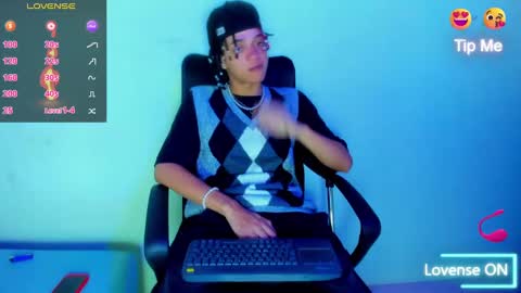 HOFFMAN online show from 12-21-24, 01:32