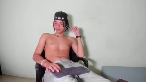 HOFFMAN online show from 02-12-25, 01:48