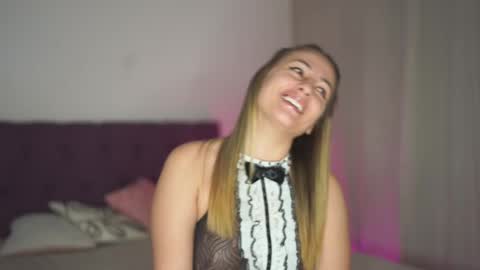 Snapshot of notamericanpie23 chatting on 02-25-25, 11:22 Tina online show from 02-25-25, 11:22