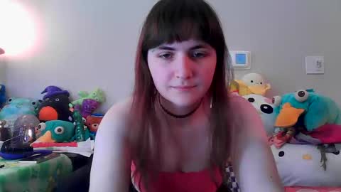 Snapshot of notchocomilky chatting on 09-20-25, 03:46 Milk online show from 09-20-25, 03:46