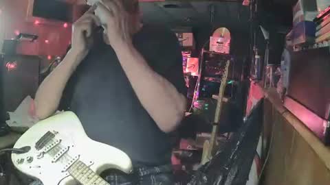 notflamingfart online show from 04-12-26, 06:07