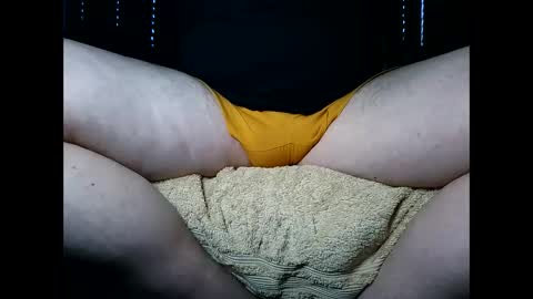 Snapshot of nottoobored chatting on 05-24-26, 02:49 nottoobored online show from 05-24-26, 02:49