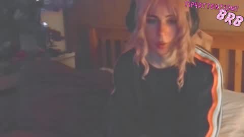 Lucy online show from 12-14-25, 10:03