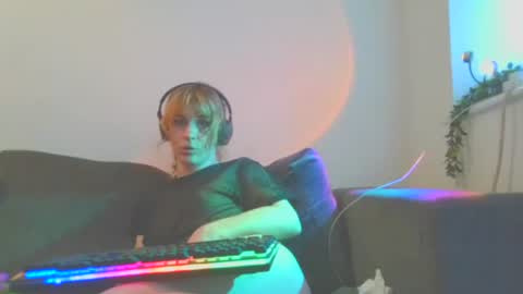 Lucy online show from 06-26-26, 04:50