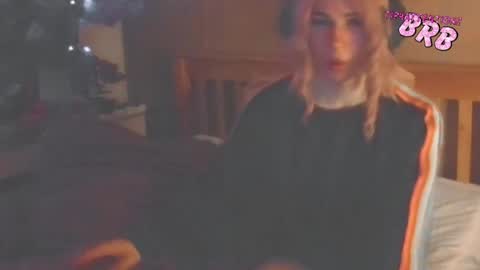 Lucy online show from 08-04-26, 07:05