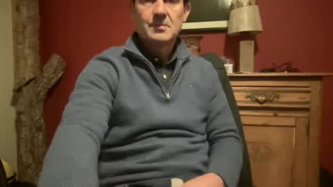 Snapshot of noux69 chatting on 11-22-25, 05:23 noux69 online show from 11-22-25, 05:23